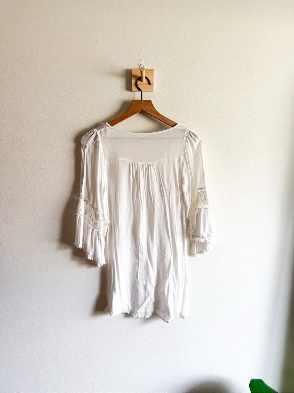 L Space White Lace Detail Swim Dress Coverup Size XS